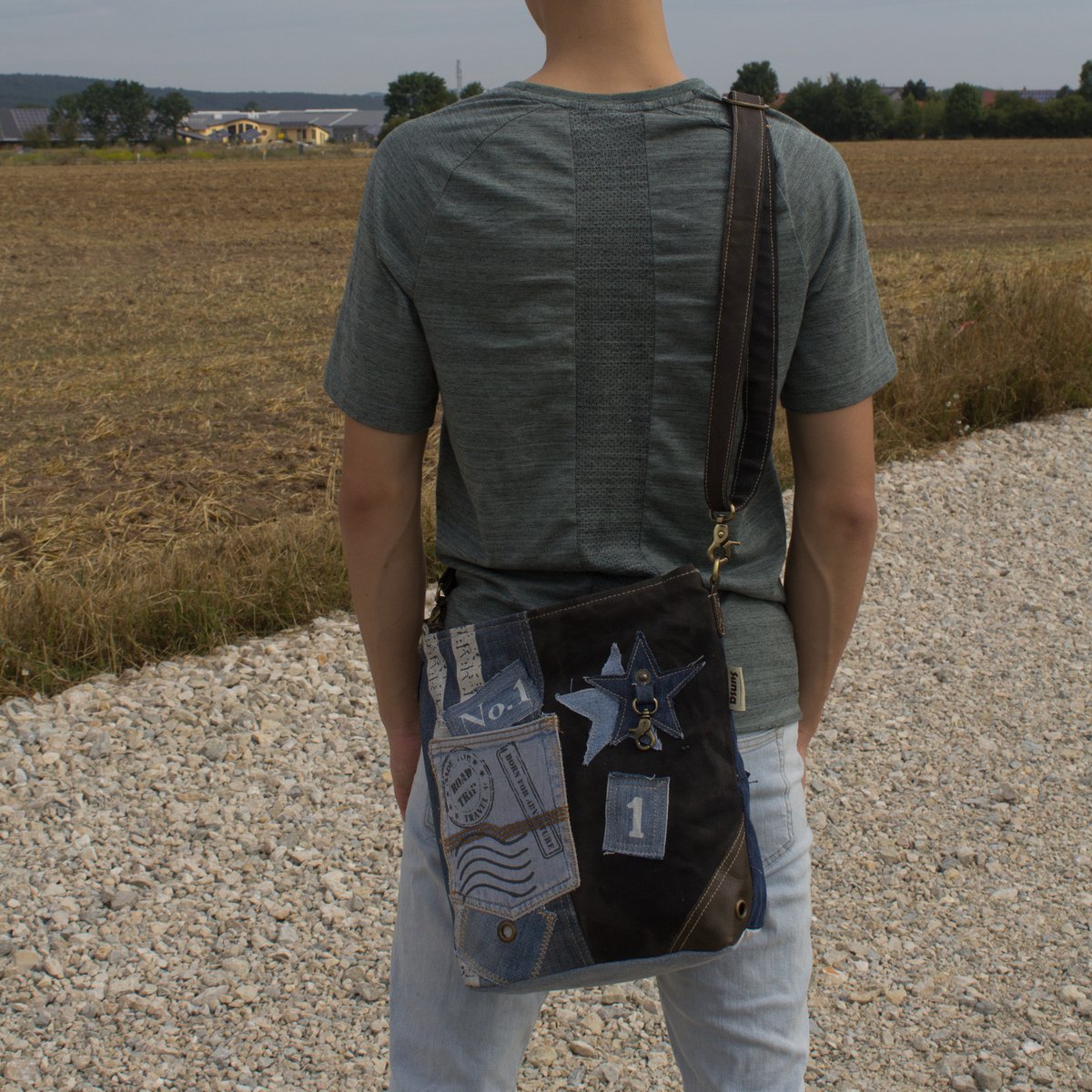 Sac bandoulière femme Sunsa. Sac bandoulière en jean et toile upcyclés. Sac à main style rétro vintage. Sac bandoulière pour femme.