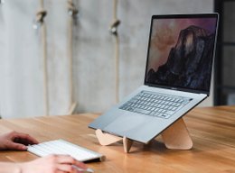 Support pour ordinateur portable — Portable et en bois