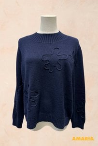 Langarmpullover mit abstrakten Reliefmustern