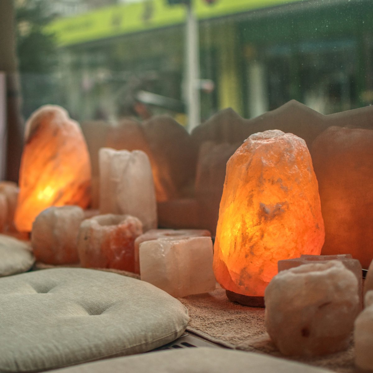 Himalayan Salt Crystal Lamp - 4 to 6 kg - Hand Carved - Gift Idea - Decorative Object