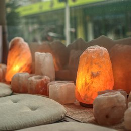 Lampe aus Himalaya-Salzkristall – 4 bis 6 kg – handgeschnitzt – Geschenkidee – Dekorationsobjekt