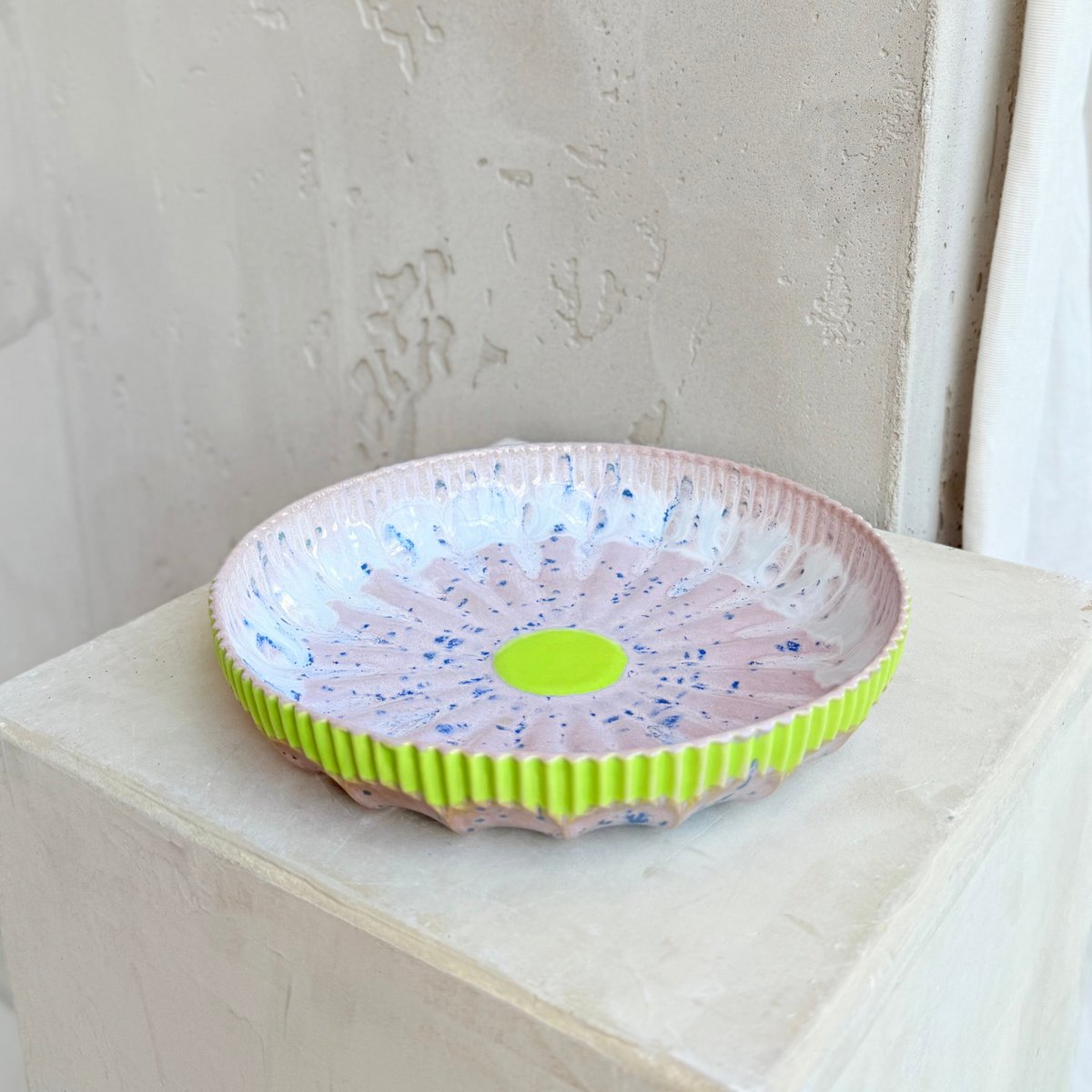 Bloom Plate - Lime Blush