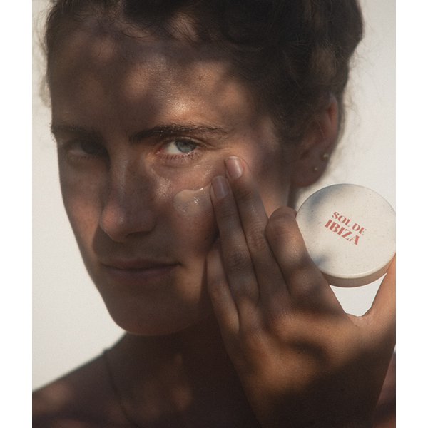 BB Cream SPF50 - Crema solar con farve