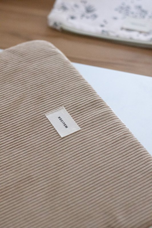 Mateo laptop sleeve
