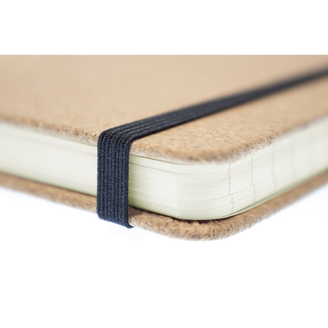 Notebook Kangaro A6 kork linje HC 96 ark 80 gram roomwi med elastik, bånd og penneløkke