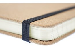 Notebook Kangaro A6 kork linje HC 96 ark 80 gram roomwi med elastik, bånd og penneløkke