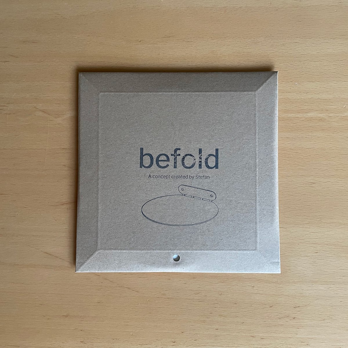 Befold shelf round, 16cm, White | Minimalist, floating, invisible, steel wall/room shelves for plant, ornament or book
