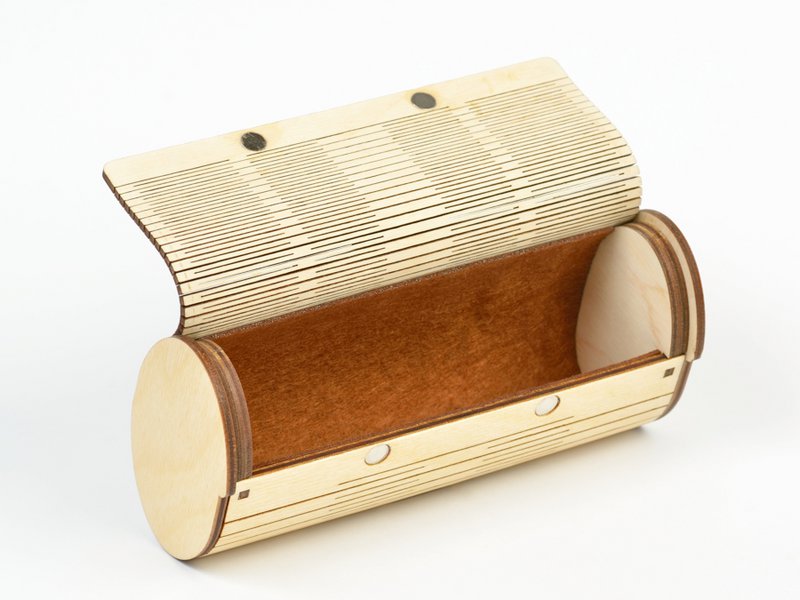 Krea-Wood handgemaakte brillenkoker van berkenhout met magneten. Natuurlijke kleur.