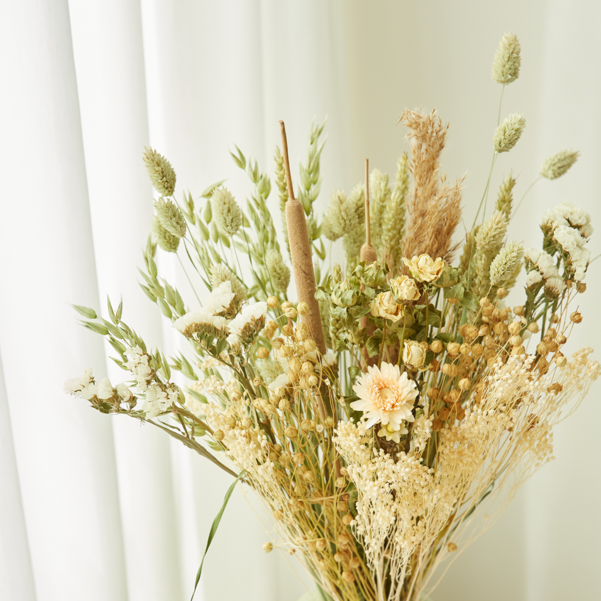 Feltbuket med tørrede blomster – Naturlig