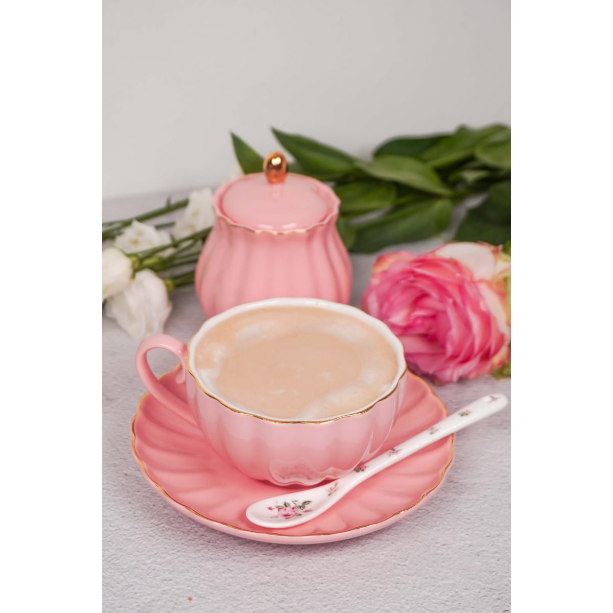 Royal Rose kop & underkop pink med guldkant 200 ml Isabelle Rose