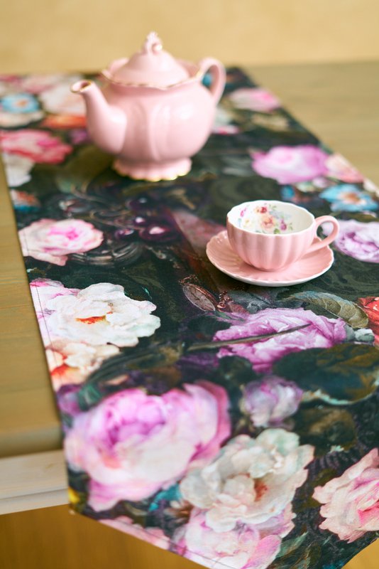 Table Runner without and with Tassels, 100% Cotton, Printed | Francine Black