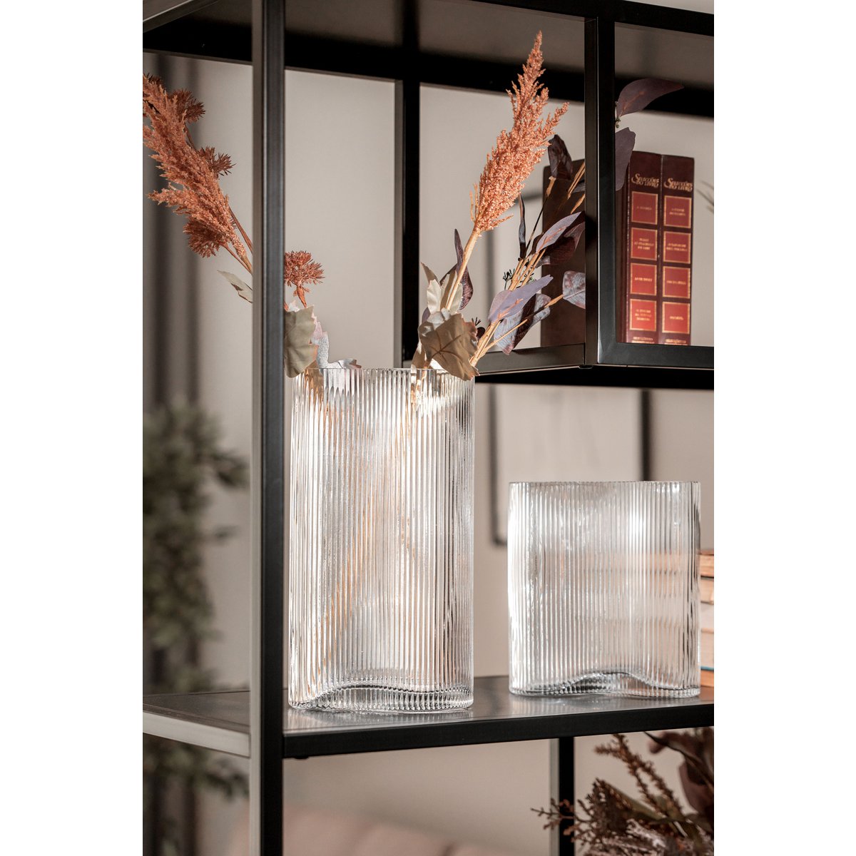 MIST SERIES SHORT CLEAR VASE