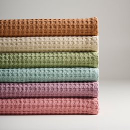 Waffle textured cotton bath towel, soft absorbent, multiple colors, 70x140cm size.
