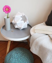 Lámpara de mano de papel de origami liso
