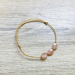 Pulsera ajustable Candy piedras naturales dorado