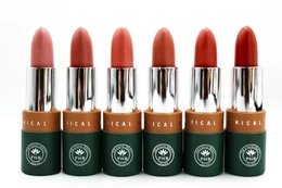 Demi Mattes - Organiczna szminka z dziką różą