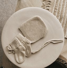 Merino baby motorhjelm sand