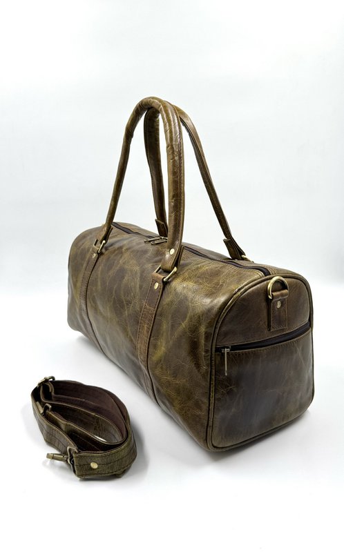 Håndlavet rejsetaske i mørk olivenlæder – Artisan 42 cm "Deep Forest" kompakt weekender & unisex duffel