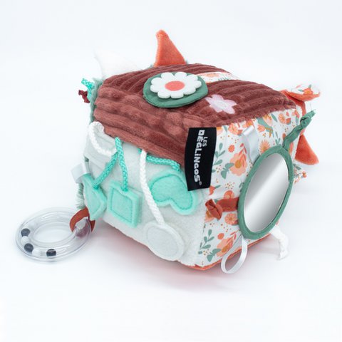 Activity cube Melimelos the deer
