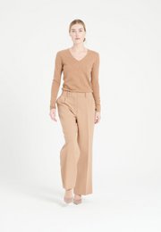 LILLY 2 Pull col V en cachemire camel