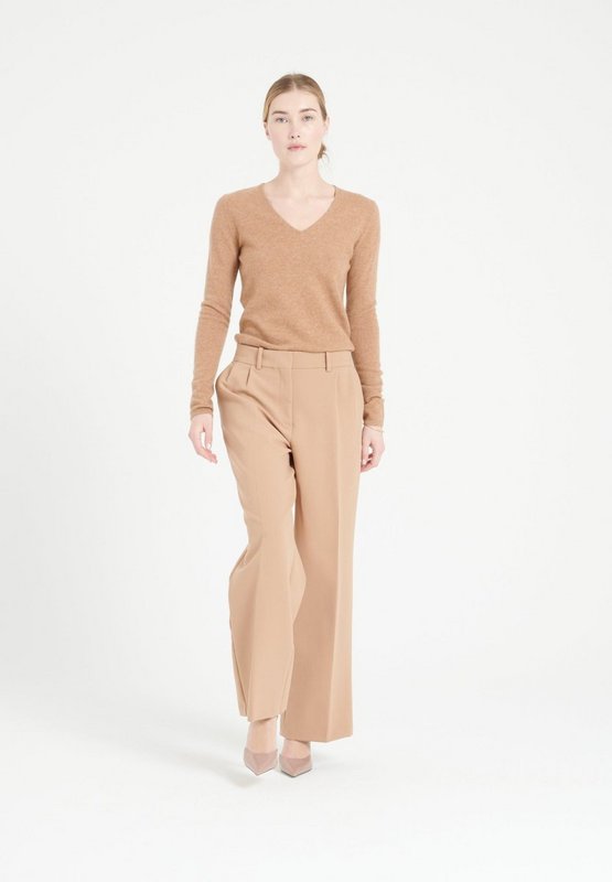 LILLY 2 Pull col V en cachemire camel