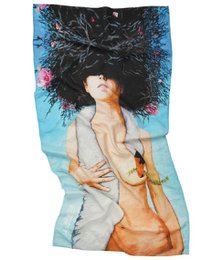 Linen beach towel Saving The Swan - Algis Kriščiūnas