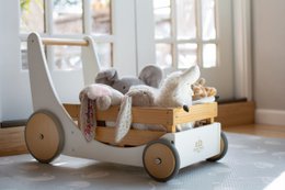 Kinderfeets 2-in-1 wooden storage cart & walker - White