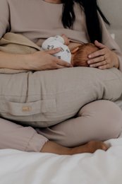 Ammepude i hør - 6 FARVER , ammepude, ammepude i hør, u-formet pude, hjælper til mor og baby, ammepude i hør