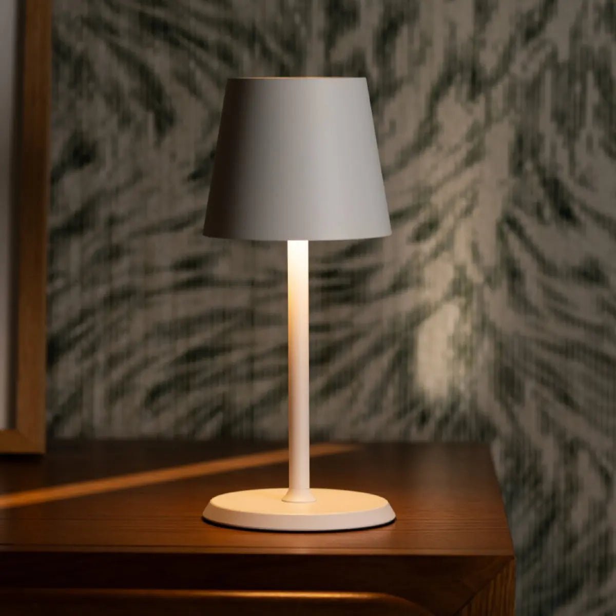 Lampe de table rechargeable James White