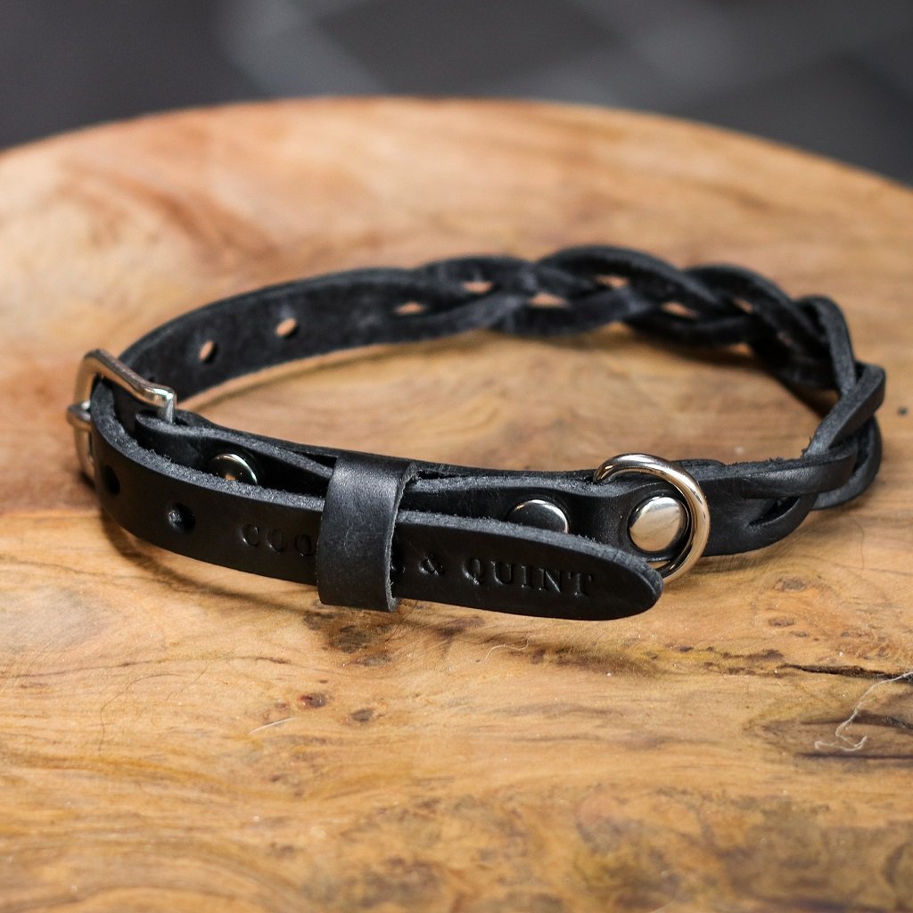 Twisted Halsband Zwart