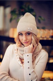 Hat and scarf with SESIL wool - BEIGE