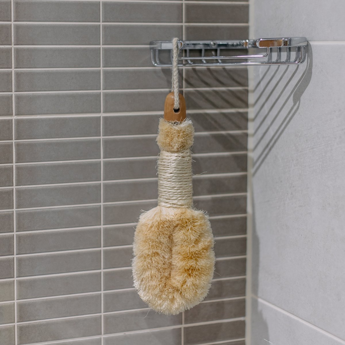 Sisal body brush