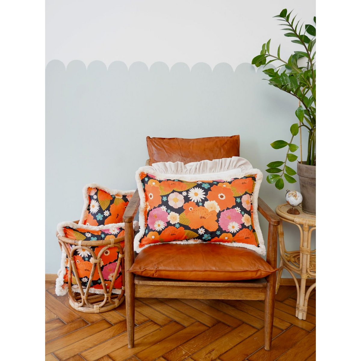 Bolster with fringe "Picnic with Flowers"