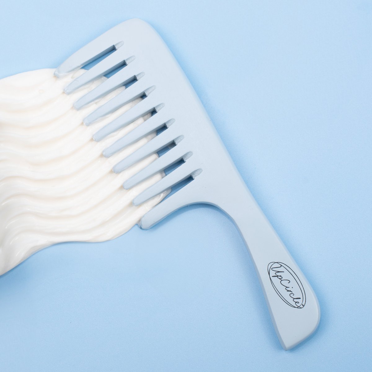 Plastic Free + Biodegradable Bamboo Comb