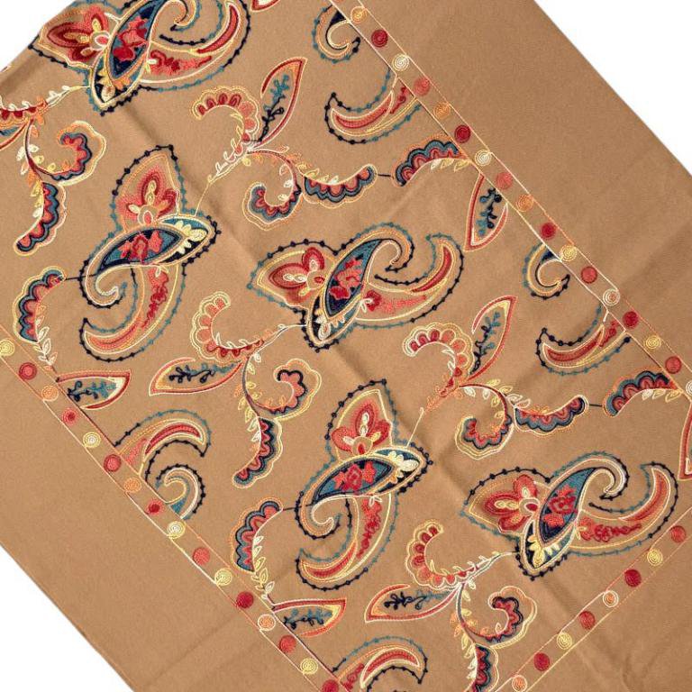 Broderet uldtørklæde til kvinder med smukt design ITFUHFXH601
