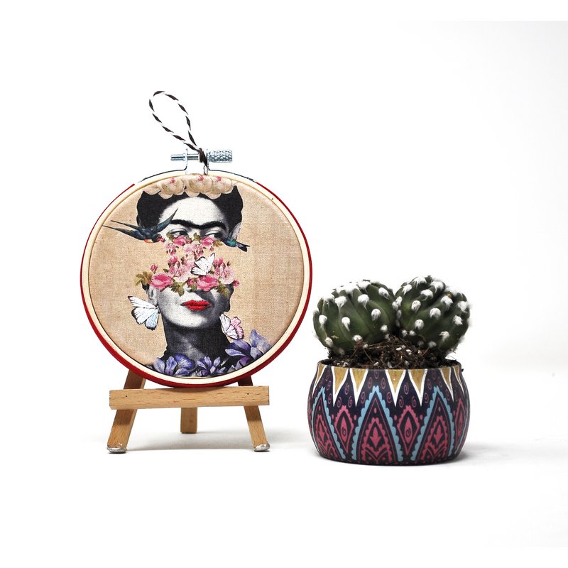Handmade Embroidery Hoop Wall Art - Frida Khalo Portrait - Textile Wall Decoration (10/15cm)