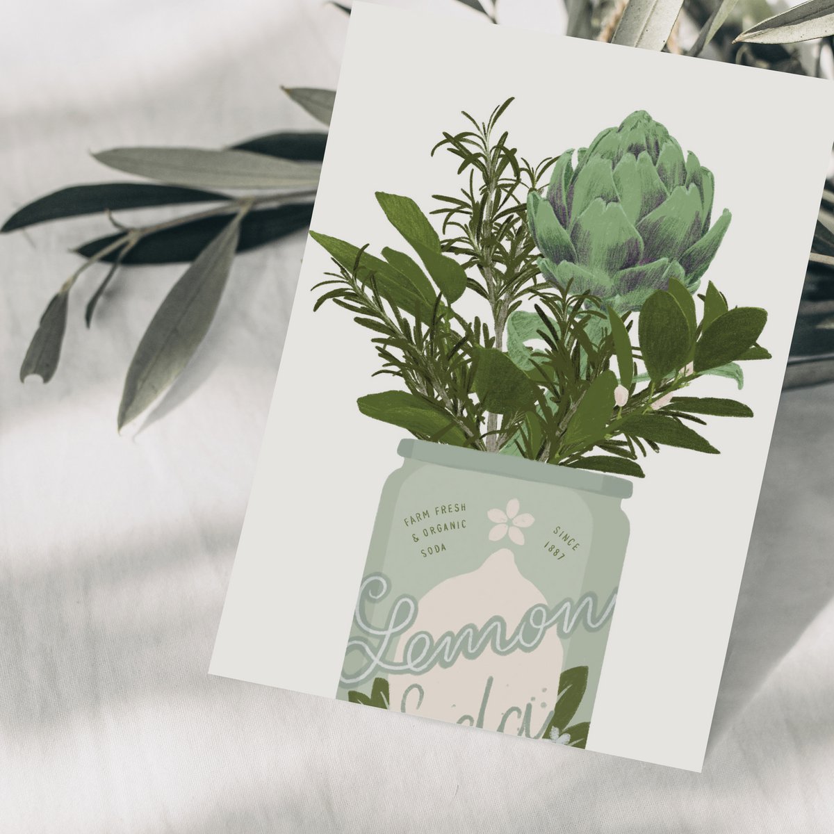 Postcard Mediterranean lemonade can