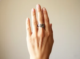 Bague Ajustable Argent Oxydé – Sculpturale Organique