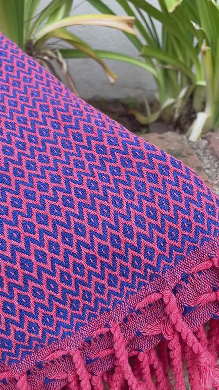 SAMOS Cotton Hammam Beach & Sauna Towel – Compact – Fuchsia / Blue - 180x100 cm