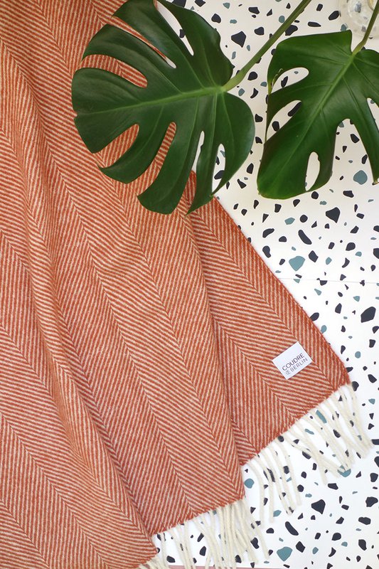 Coperta in lana / coperta coccolosa a spina di pesce in terracotta
