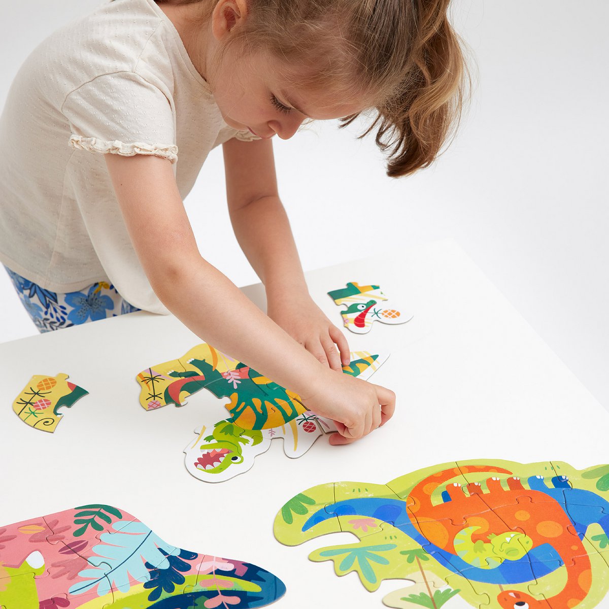 Hands at Play Dinosaurs 3+