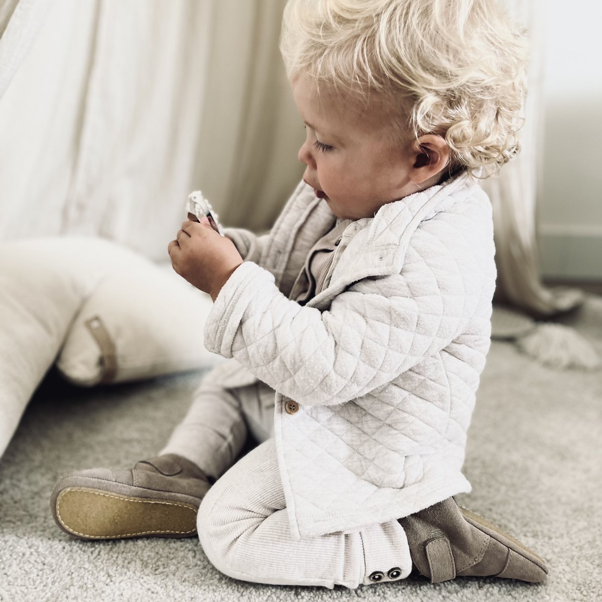 Suede Classic Boots - Taupe