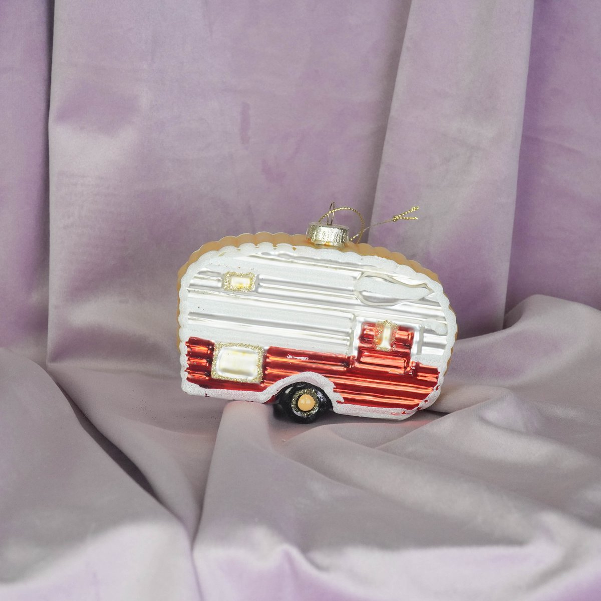 Weihnachtshänger – Wohnwagen – Weiß/Rot – Glas – 11,5 x 5 x 8 cm