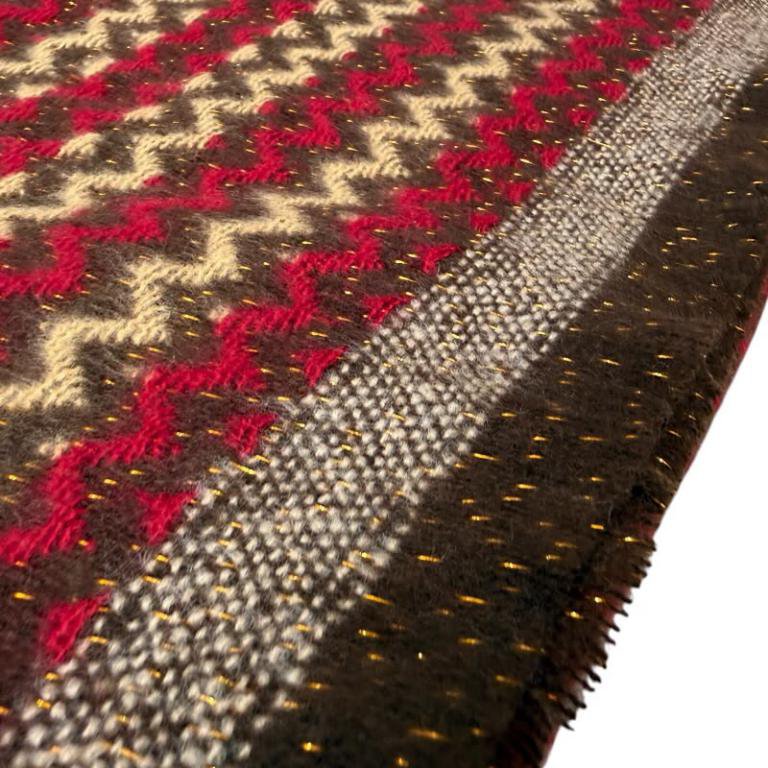 Muntert uldtørklæde til kvinder med zigzag-design ITFUSL606