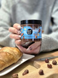 Feel fit Protein-Nuss-Kakao-Haselnuss-Aufstrich, Proteincreme 17 %, ohne Zuckerzusatz, ohne Palmöl, 200 g