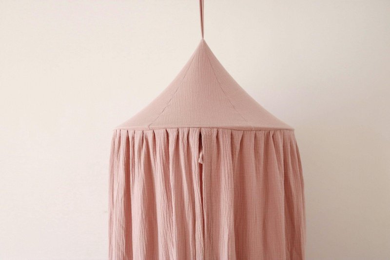 "Baby pink" baldakin