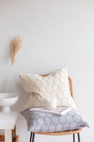 Herdis Pillow Nature