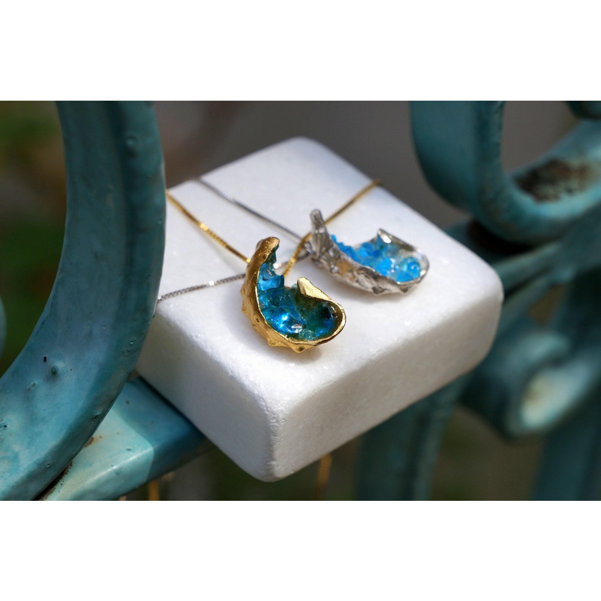 Sea Shell Necklace: Blue Murano Glass - Gold Plated Sterling Silver