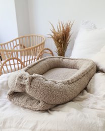 Kokon niemowlęcy ALL TEDDY / kokon niemowlęcy boucle - 2 kolory