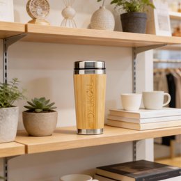 Kaffekrus i rustfrit stål med bambusfinish – 490 ml